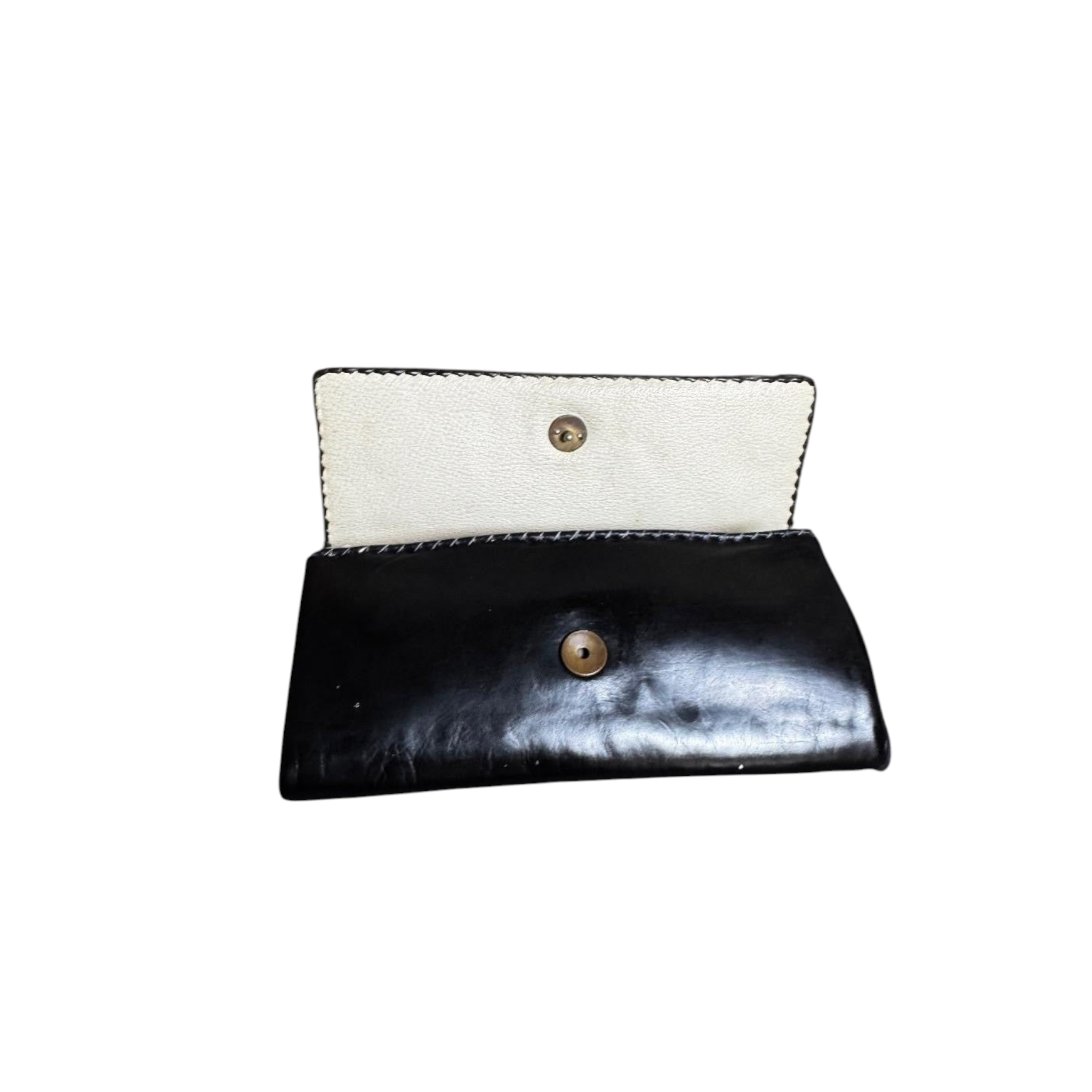 Pochette "Obsidian Studs" in Pelle Nera Lucida con Dettagli Gold